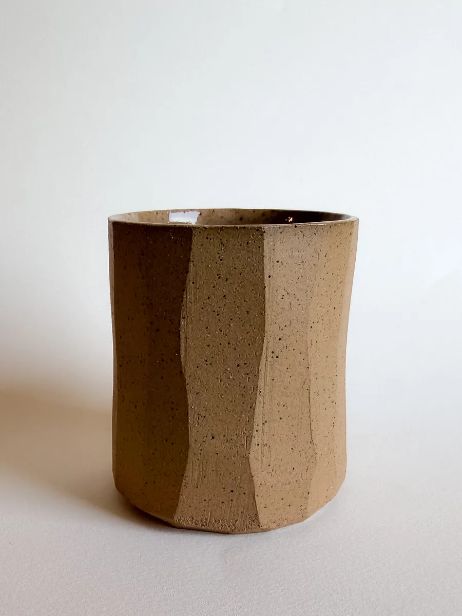 Kirinuki-carved cup No. 1 in raw clay