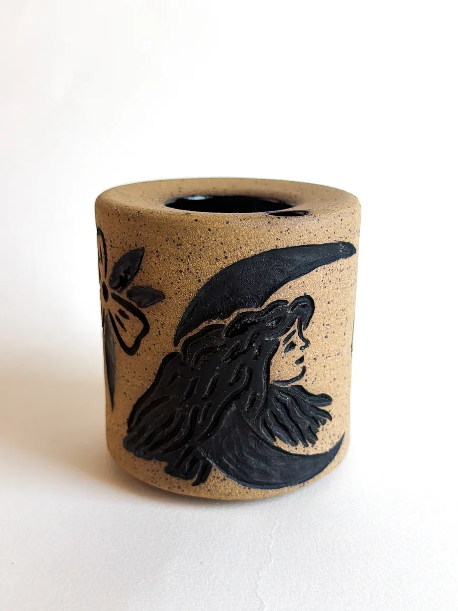 Travel cup carved with a moon lady and flowers